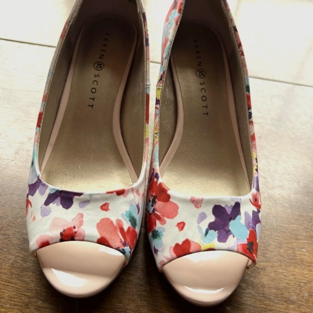 Karen Scott floral heels